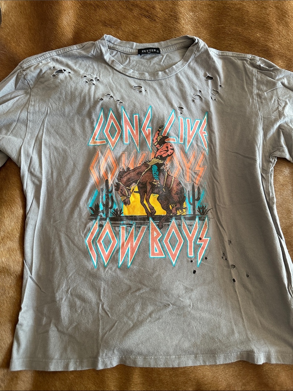 Zutter Women's Gray 'Long Live Cowboys' Graphic Tee